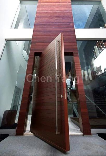 7 Bed Bungalow (Landed) for Sale in  Cove Drive - Image 2